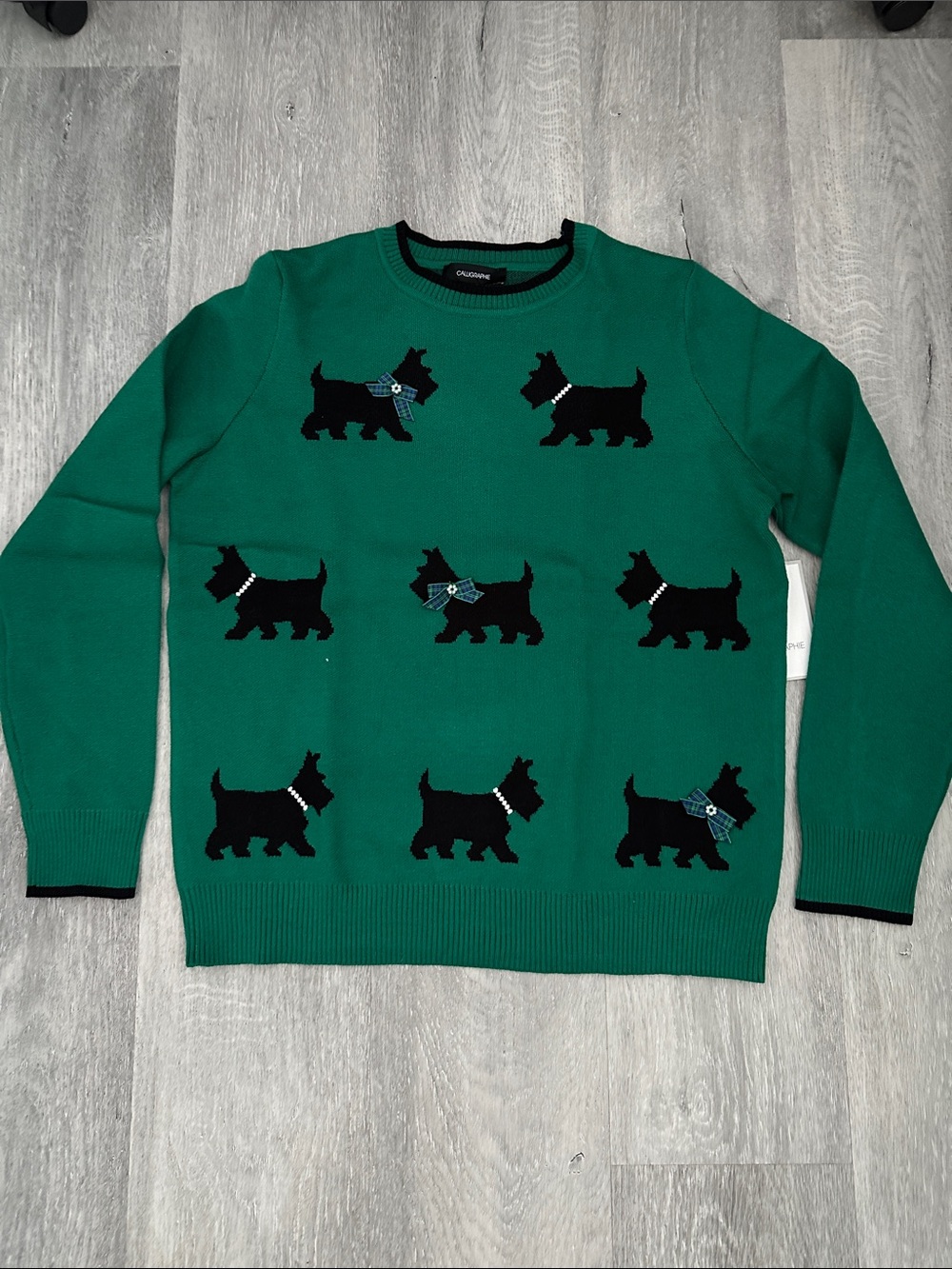 NWT Green Scottie Dog Crewneck Sweater - Women size medium